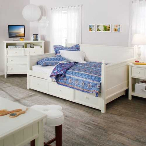 Image of Full size White Wood Daybed with Pull Out Trundle