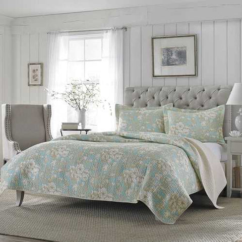 Image of Full / Queen 3-Piece Cotton Quilt Set in Seafoam Blue Beige Floral Pattern