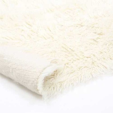 Image of 4-ft x 6-ft Hand Woven Wool Flokati Area Rug in Natural Color