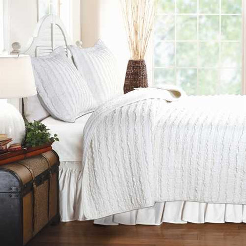 Image of King size 3-Piece Quilt Set with 2 Pillow Shams 100% Cotton White Ruffles