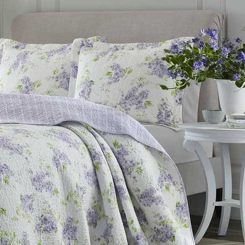 Image of King size 3-Piece Cotton Quilt Set with Purple White Floral Pattern