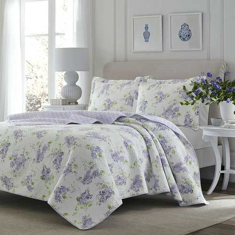 Image of King size 3-Piece Cotton Quilt Set with Purple White Floral Pattern